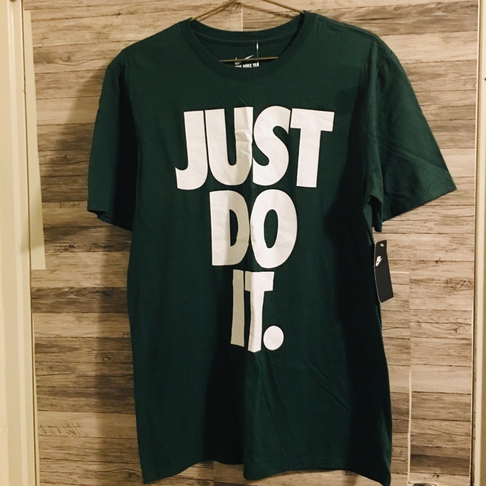Men’s Nike Tee